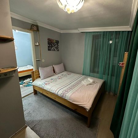 Nelly Guesthouse อิสตันบูล ภายนอก รูปภาพ
