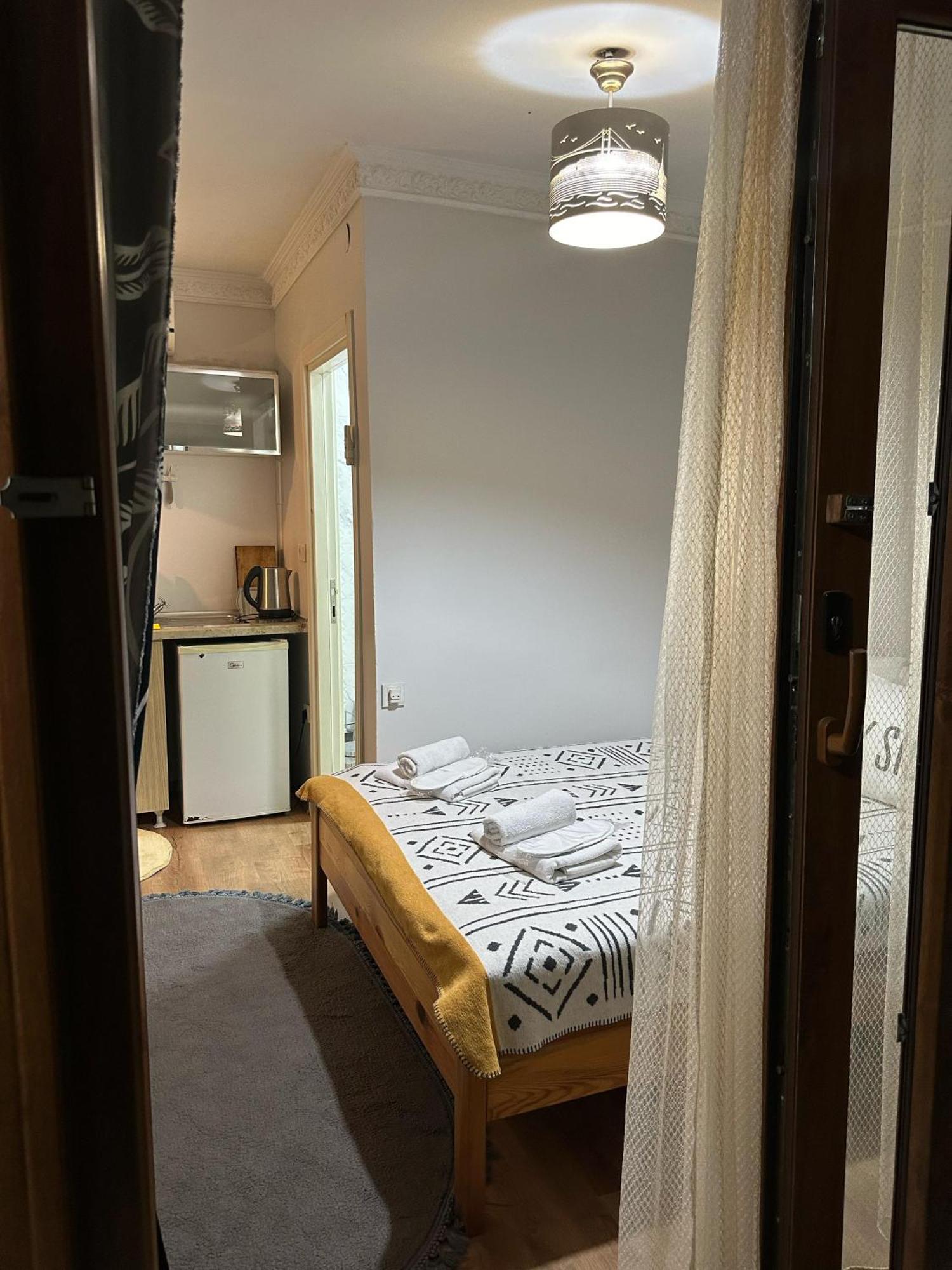 Nelly Guesthouse อิสตันบูล ภายนอก รูปภาพ