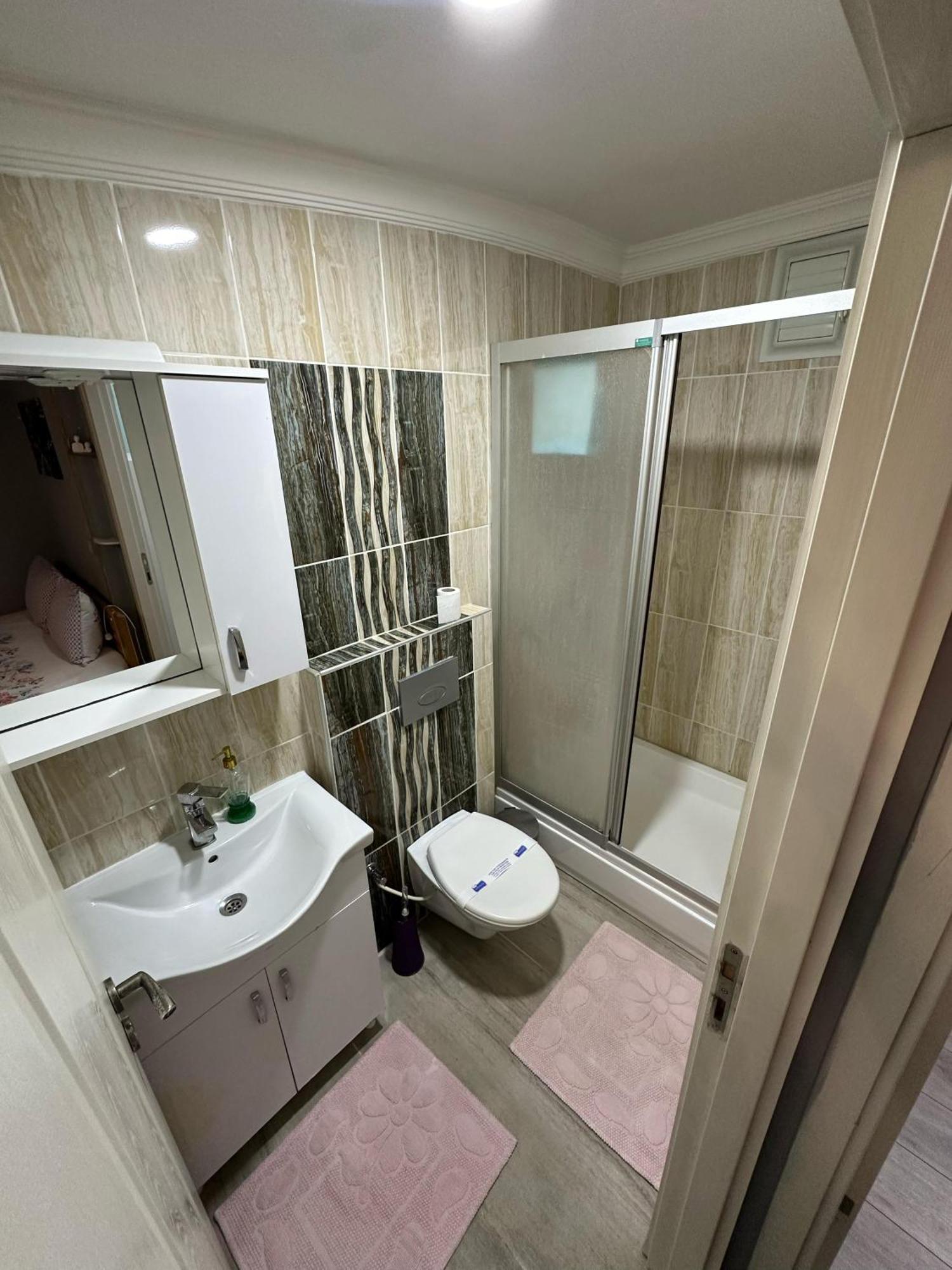 Nelly Guesthouse อิสตันบูล ภายนอก รูปภาพ