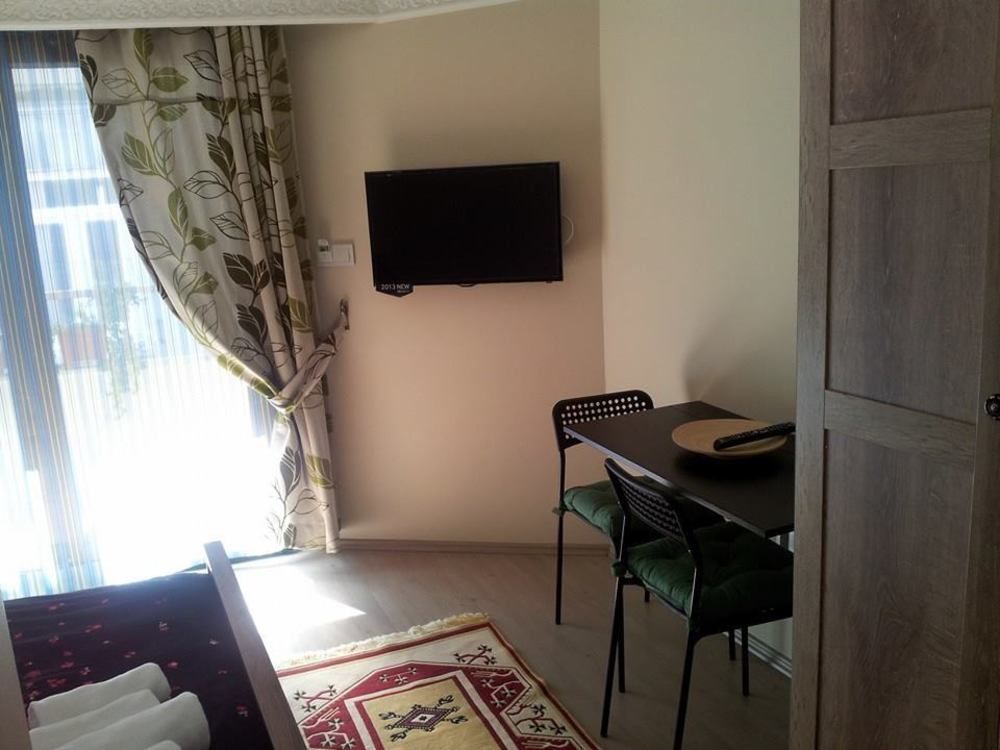 Nelly Guesthouse อิสตันบูล ภายนอก รูปภาพ