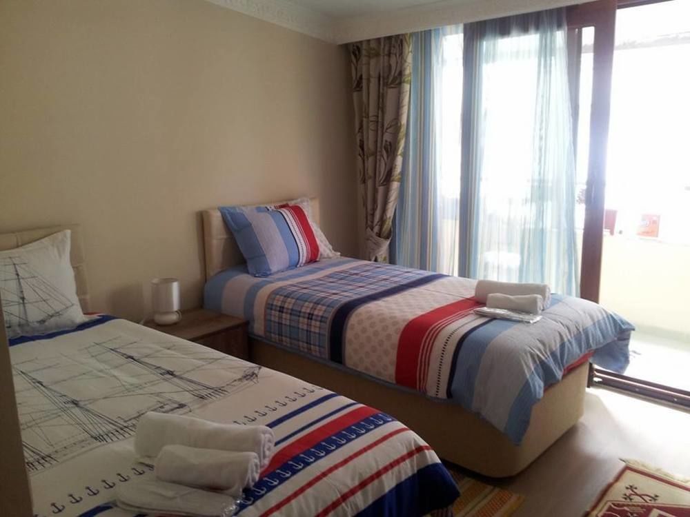 Nelly Guesthouse อิสตันบูล ภายนอก รูปภาพ